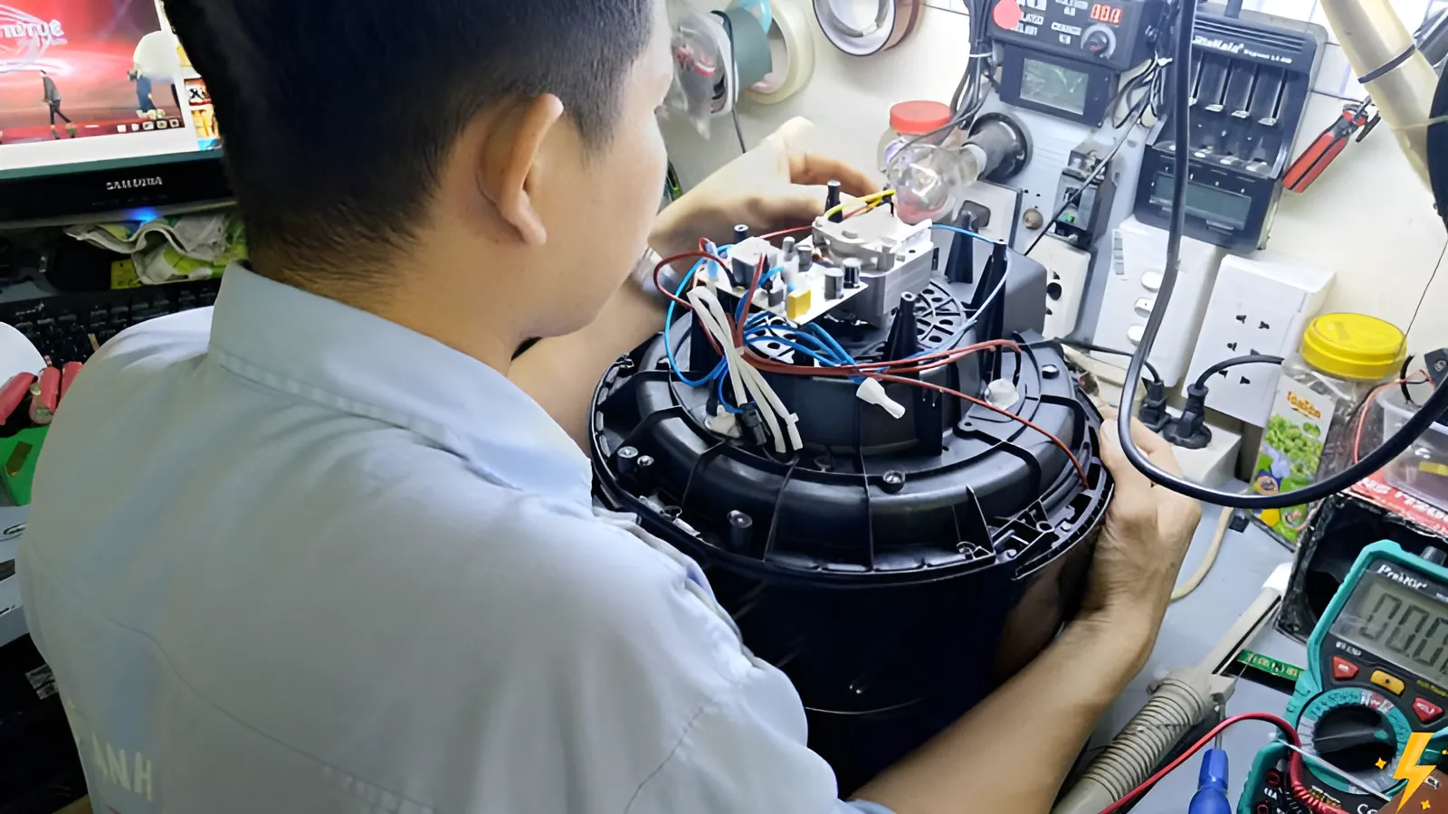 nồi cơm bị hỏng đường dây điện