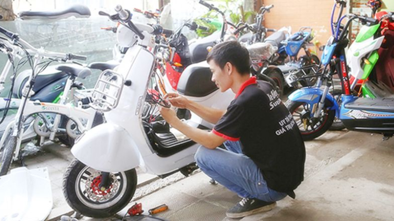 sửa xe máy điện